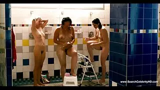 ბიჭი, ორი გოგონა roommates in a gangbang ერთობლივი