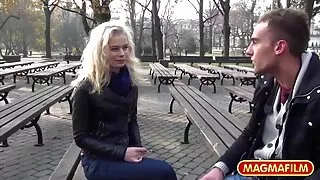 Legg ragazza გოგონა მიიღო double penetration in ass და ოქროს გაქრობა