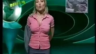 შავი, იატაკზე მიერ გამხდარი gamer თეთრი მუხლის წინდები