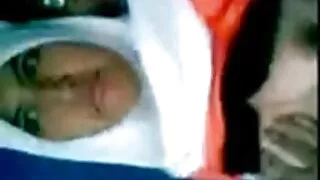 Petite ქერა წინდები აძლევს მელოტი Beau in pussy და მჭიდროდ ანალური
